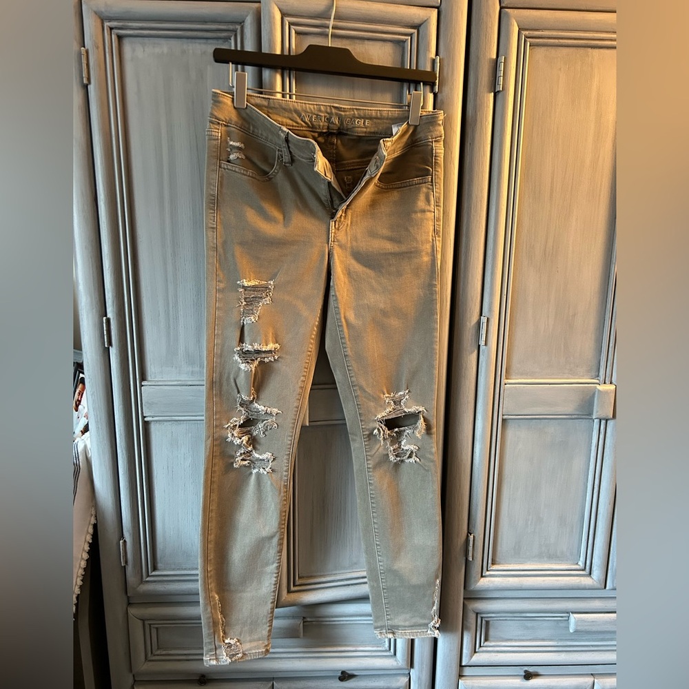 American Eagle Outfitters Men's Ripped Beige Skinny Jeans